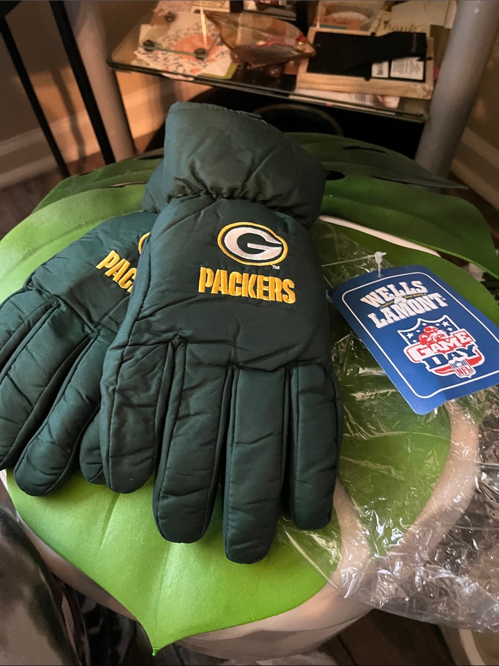 Green Bay Packers Men's Green Insulated Team Gloves by